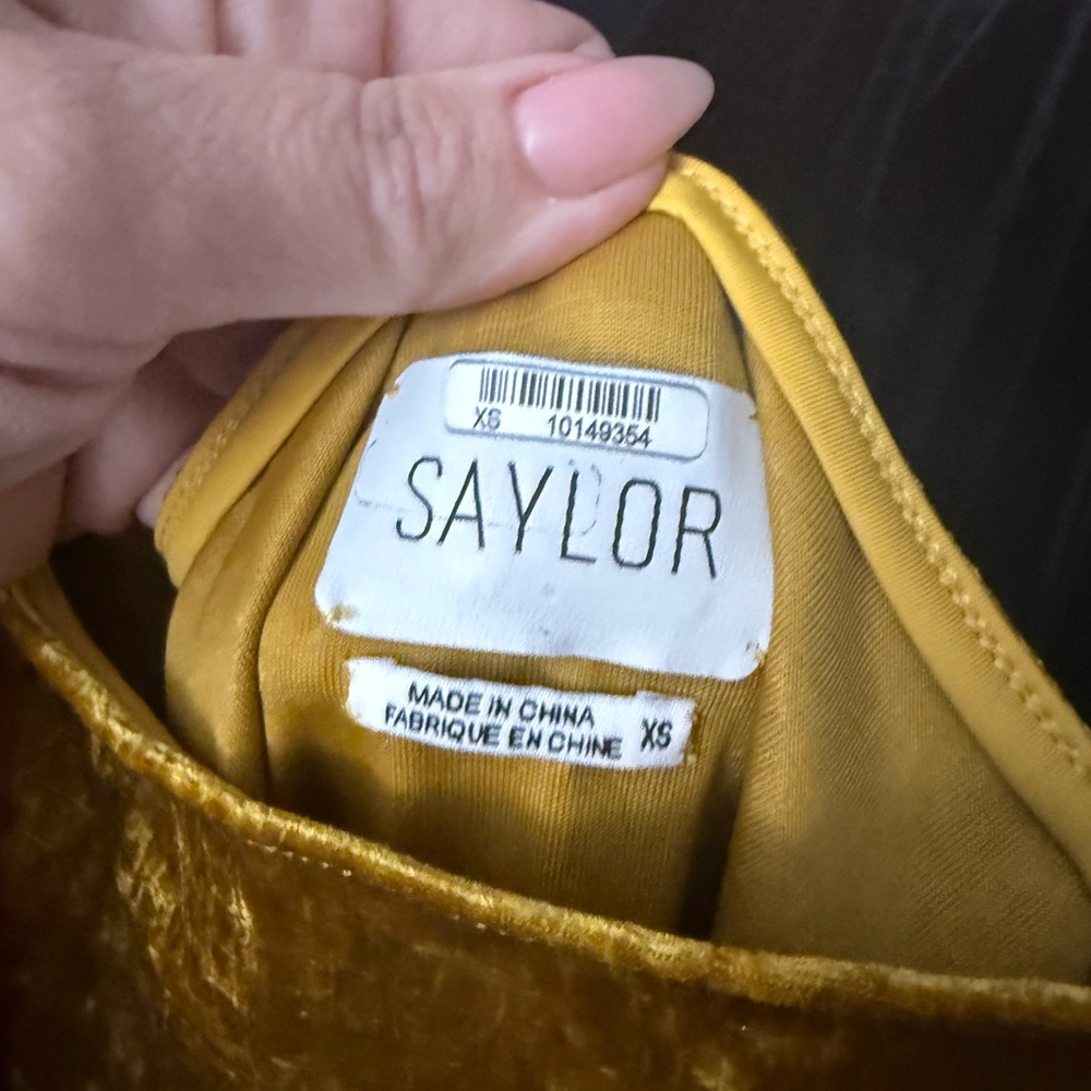 NWT Saylor Yellow Gold Velvety Reptile Texture Dress XS Summer Club Party Date - Picture 15 of 16
